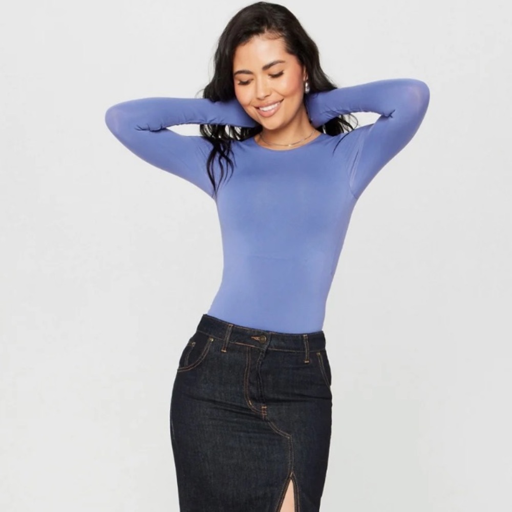 Fabletics Blue Yitty Long Sleeve Bodysuit XS / S  nwt in package Great gift idea
